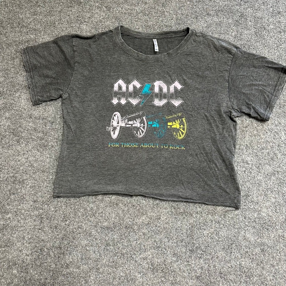 Brisco Brands T-Shirt Womens XL Gray AC/DC Graphic Cropped Relaxed Raw Hem Tee